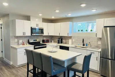Image de Modern & Comfy Home in Commerce City!