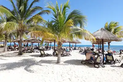 Image de Enjoy the Royal Haciendas Resort from March 29 to April 5, 2025