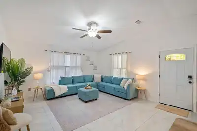 Image de Charming Cozy Oasis in San Marcos Tx, Top Amenities, Prime Location, Sleeps 10!