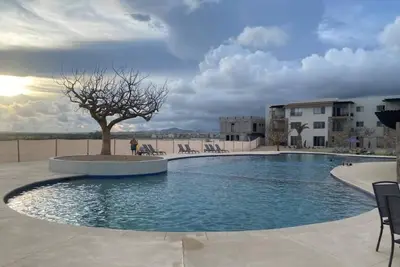 Image de Cozy 2-bedroom condo with rooftop terrace w/arch view in Cabo San Lucas
