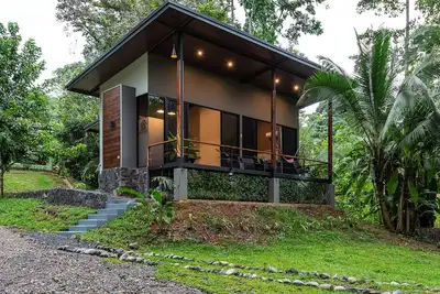 Beautiful and cozy apartment next to the Sarapiquí River