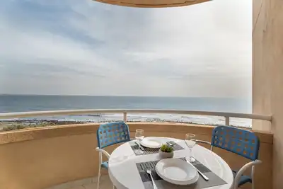 Image de Appartement de vacances 'Ventana Al Atlantico' avec vue sur la mer, terrasse privée et Wi-Fi