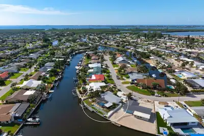 Image de ⚓Sandys Coral Retreat! Canal Front, Pool, Hot Tub & More⚓