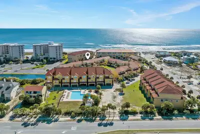 Image de Regency Cabanas E6 | Dog-Friendly | Pensacola Beach | My Beach Getaways