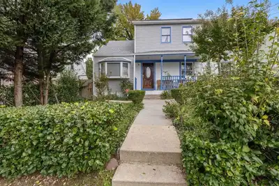 Image de Spacious 8-bedroom house with Ac and WiFi in charming Hyattsville