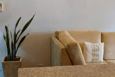 Image de Fabulous 1-bedroom apartment with Ac and Wifi, only 8 minutes to the beach!