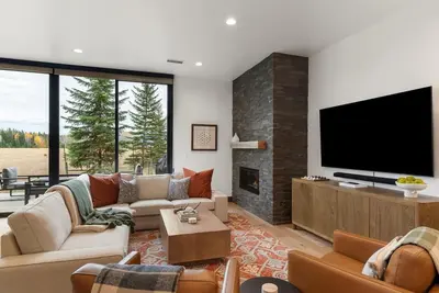 Image de Whitefish Vista Retreat