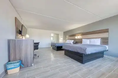 Image de 4 Relaxing Rooms w/ Pool, Free Breakfast, Near Cumberland Falls & Local Trails