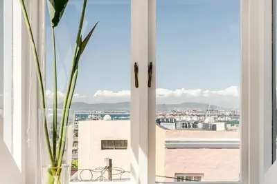 Image de De Waterkant Holiday Apt w Hot Tub The Honeycomb