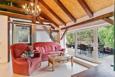 Image de Maison de vacances 'Haus Am Stadtrand' avec terrasse partagée, balcon et Wi-Fi