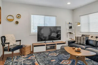 Image de 4 Bdr Pet-Friendly Long Term Stays Welcome Fenced Yard