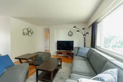 Image de Home away from home 3-Br, great neighbourhood