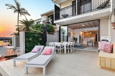 Image de Serene Riverside Escape, Noosa Heads