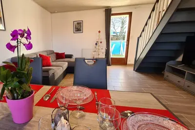 Image de Gîte familial avec piscine partagée, terrasse et WiFi