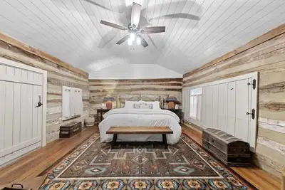 Image de Rustic Augusta Cabin by StayLage