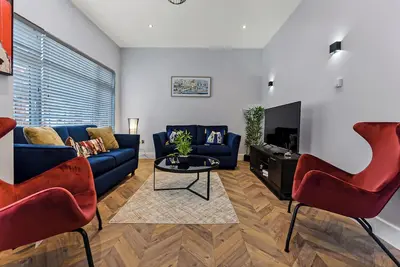 Image de Welcoming and Radiant - Lovely & Family Friendly!