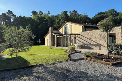 Image de Immersed in the green of the hills of Lucca, just 5 minutes from the city walls