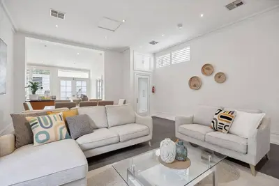 Image de Charming Cottage - 2 bed - 1. 5 bath