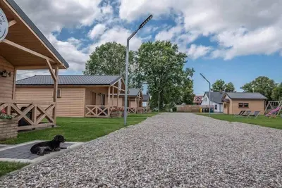 Image de Maison d’Été près de la Mer avec Barbecue