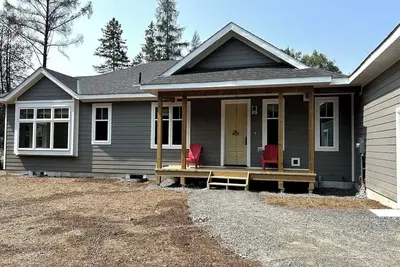 Image de Brand New spacious & beautiful cottage in Northern Lights - Huntsville, Muskoka