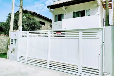 Image de Beach House For Up To 10 People