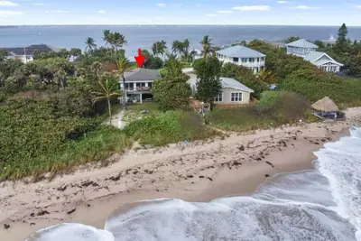 Image de Ocean Front Property!