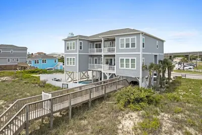 Image de Blue Diamond by Pier 42 Vacations – Oceanfront Luxury for 30 Guests