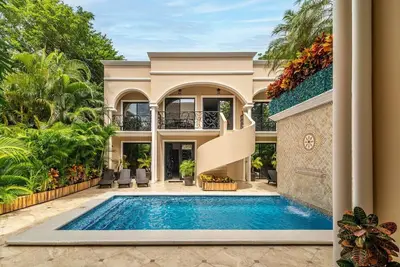 Image de Luxury Playacar Villa 15 min Walk to Beach