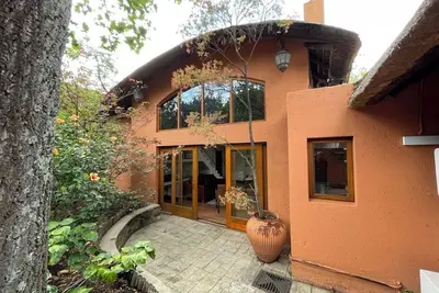 Image de \"Bees & Birds\" Cottage 2 personnes, spacieux, ouvert, lumineux, cadre verdoyant