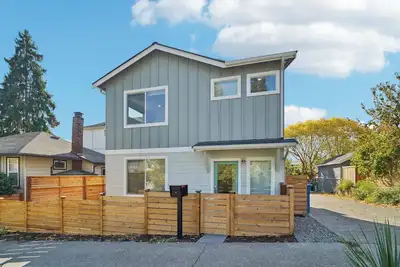 Image de New Build, 2 Bedrooms, 2 bathrooms close to Uw, U-Village, Burke