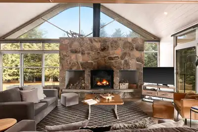 Image de Silvertop Chalet is ideal for large families and groups of friends