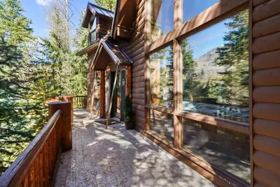 Image de Bear Tooth Lodge w\/ Hot Tub & Stuart Falls Views