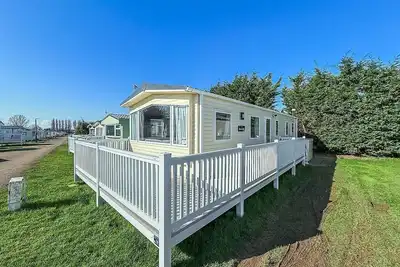 Image de Homely 8 berth caravan at Manor Park, near Hunstanton Beach ref 23004b