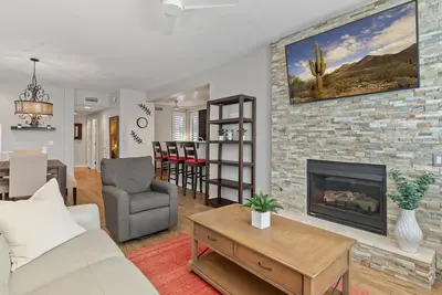 Image de Luxurious Haven Serene 2br/2ba Condo with Pool
