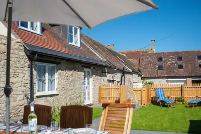 Image de Stable Cottage at Poxwell Manor