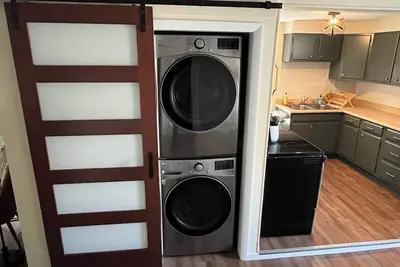 Image de 2-bedroom apartment with modern appeal in Lex! Mid Ohio close by!