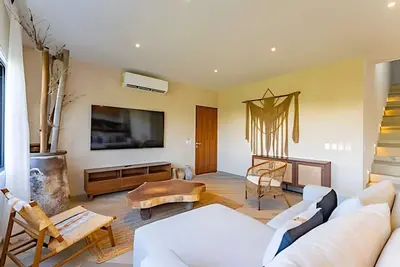 Image de Luxurious Ph 2 Br fully equipped w/pool 402 South