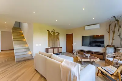 Image de Luxurious Ph 3 Br fully equipped w/pool 403 South