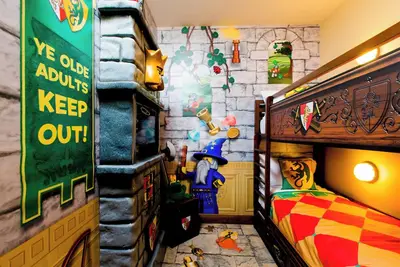 Image de Kingdom Theme Standard: Fairy-Tale Dreams, Onsite Dining, Legoland Next Door