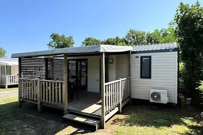 Image de Mobil Home Authentic 3 Zimmer 4 Personen Klima + Tv