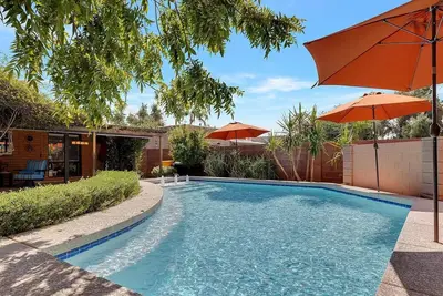 Image de Luxury! Sleeps 10 Arcadia Biltmore 3 Bedroom Home W/ Large Pool & Hot Tub