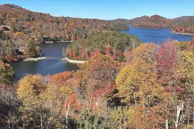 Image de Sparkling Waters Retreat! ! Big Lake Glenville, lake and mtn views! \nCLOSE To Town