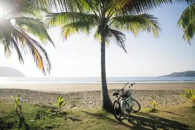 Image de 2-bedroom condo in Blue Zone with direct beach access.