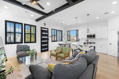 Image de 3bd Cozy Houston Home, 15 Min to Downtown, King Bed, Smart TVs, Free Parking