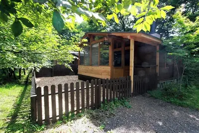 Image de 29 Northland Cottage with Dog \/ Agatsuma County Gunma