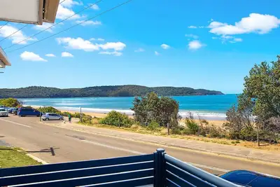 Image de Sea Breeze Retreat - Beach front