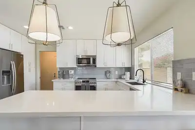Image de Scottsdale Oasis on Janice Way G#42102