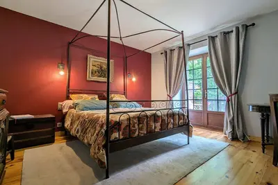 Image de Ferme de charme avec piscine et tennis privés