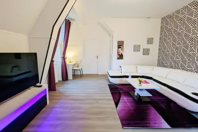 Image de Élégant séjour au Château, confort moderne et activités alentour