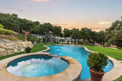 Image de 5br/Sleeps 16 -Retreat in Santa Ynez Wine Country!